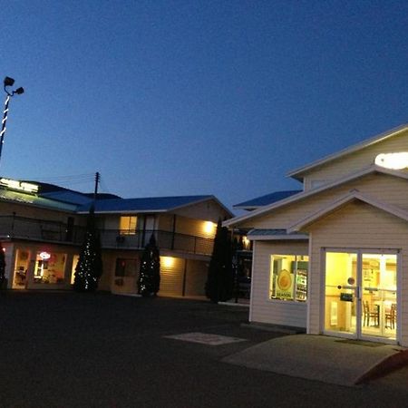Cache Creek Inn Екстер'єр фото
