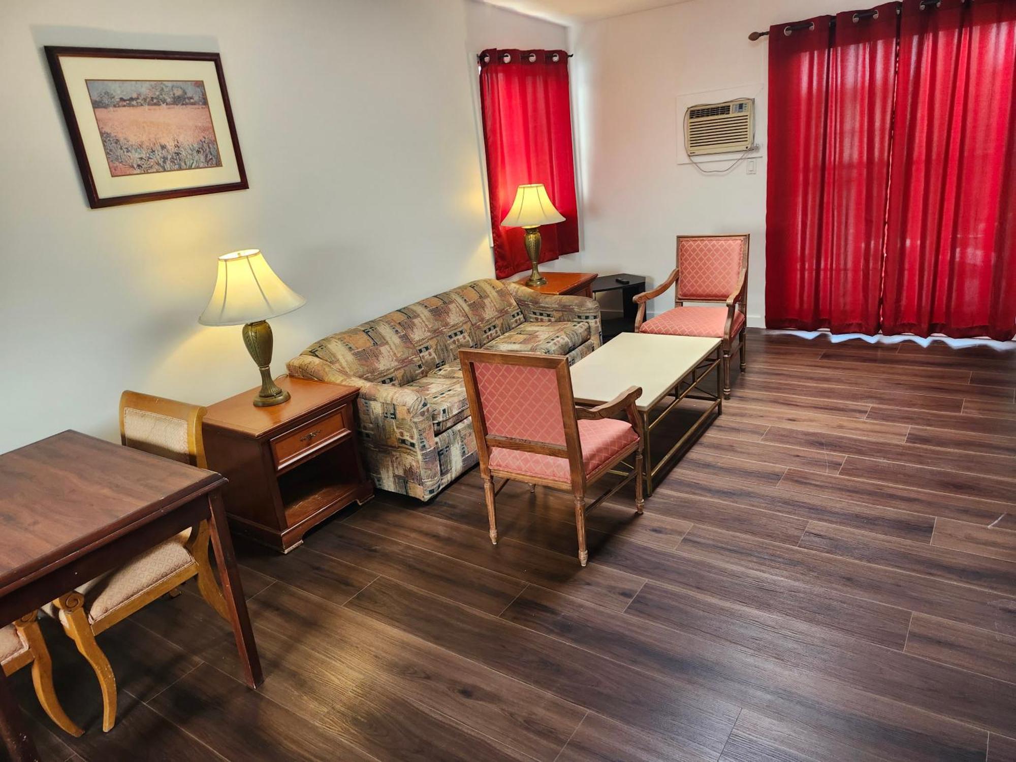 Cache Creek Inn Екстер'єр фото