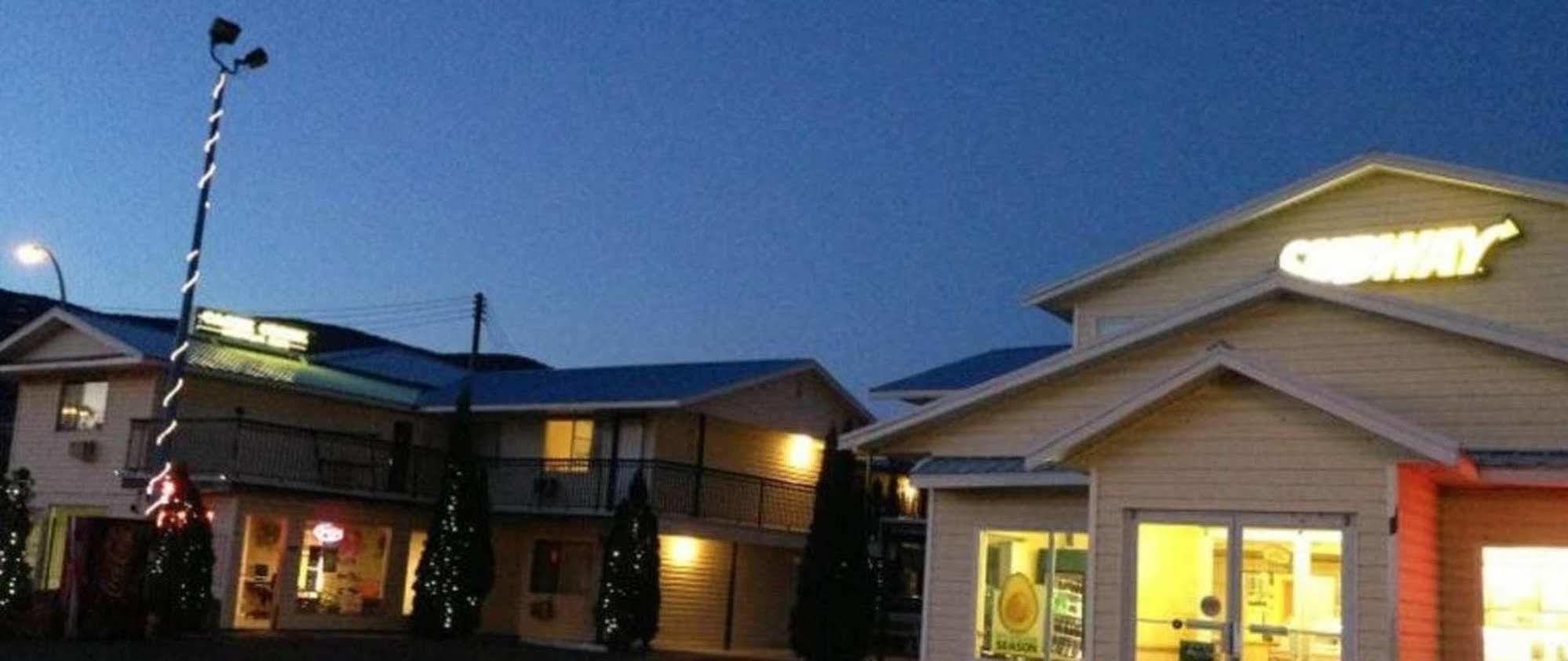 Cache Creek Inn Екстер'єр фото